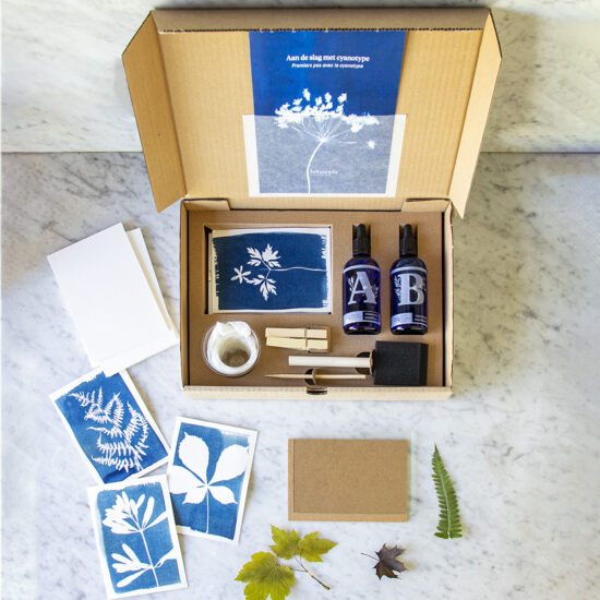 Cyanotype Kit - DIY-Kit zur Herstellung eigener Blaudrucke