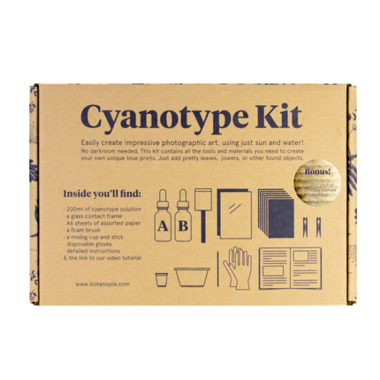 Das komplette Cyanotypie-Kit mit allem, was du brauchst, um deine eigenen wunderschönen Sonnenabdrücke mit Pflanzen zu erstellen