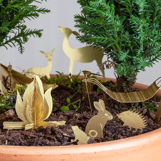 A tiny camping adventure in your plants, by Botanopia