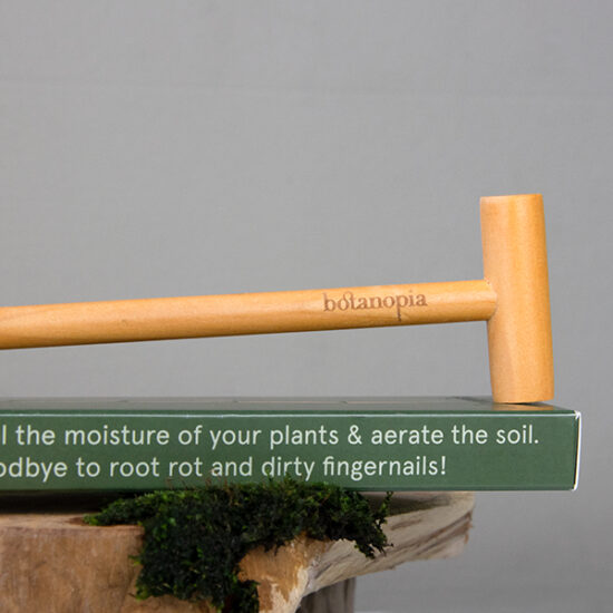 Wooden soil stick by Botanopia